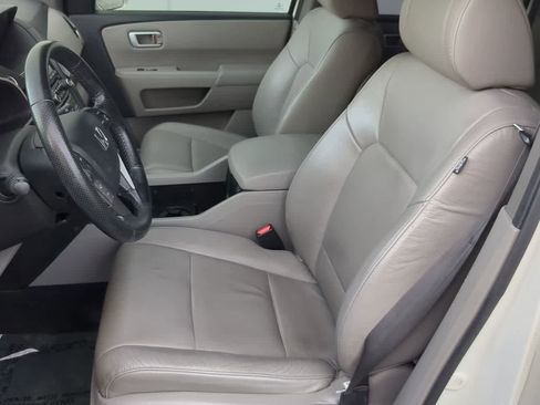 Used 2015 Honda Pilot Touring image 16