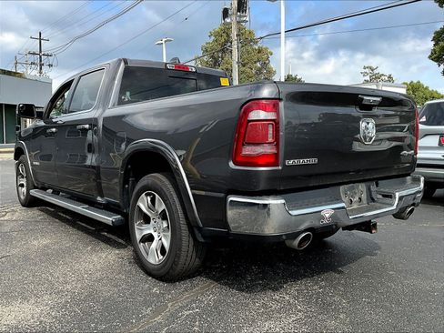 Used 2019 RAM 1500 Laramie AWD/4WD image 3