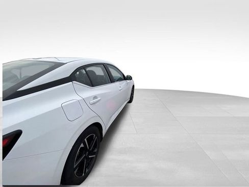 Used 2024 Nissan Sentra SV image 11