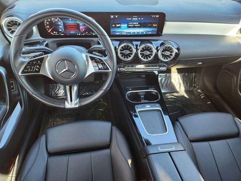 Used 2025 Mercedes-Benz CLA 250 4MATIC image 16