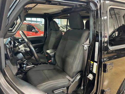 Used 2022 Jeep Wrangler Unlimited Sport AWD/4WD image 14