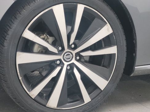 Used 2019 Nissan Altima 2.5 SR FWD image 31