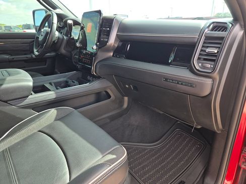 Used 2026 RAM 2500 Limited AWD/4WD image 28