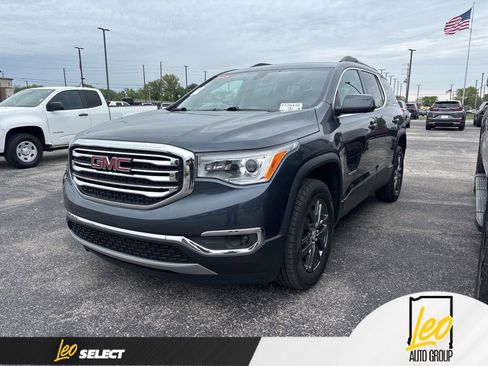 Used 2019 GMC Acadia SLT w/ LPO, Floor Liner Package FWD image 1