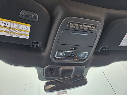 Used 2025 Ford F250 Platinum w/ Tremor Off-Road Package AWD/4WD image 26