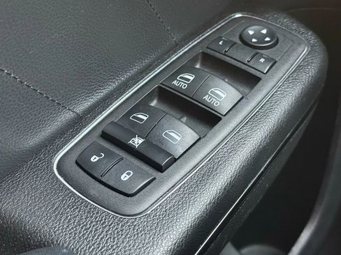 Used 2023 Dodge Charger SXT w/ Blacktop Package image 38