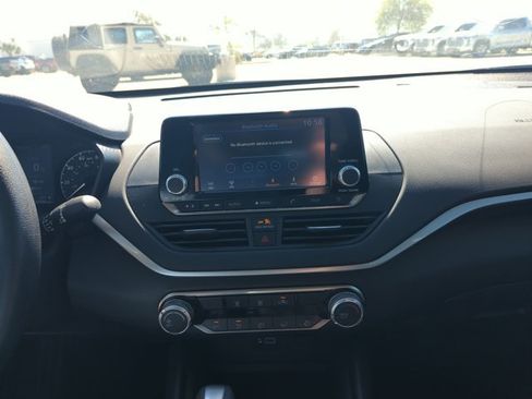 Used 2022 Nissan Altima 2.5 S image 13