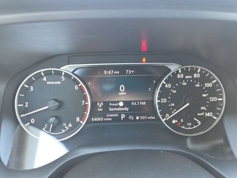 Used 2024 Nissan Rogue SV FWD image 16