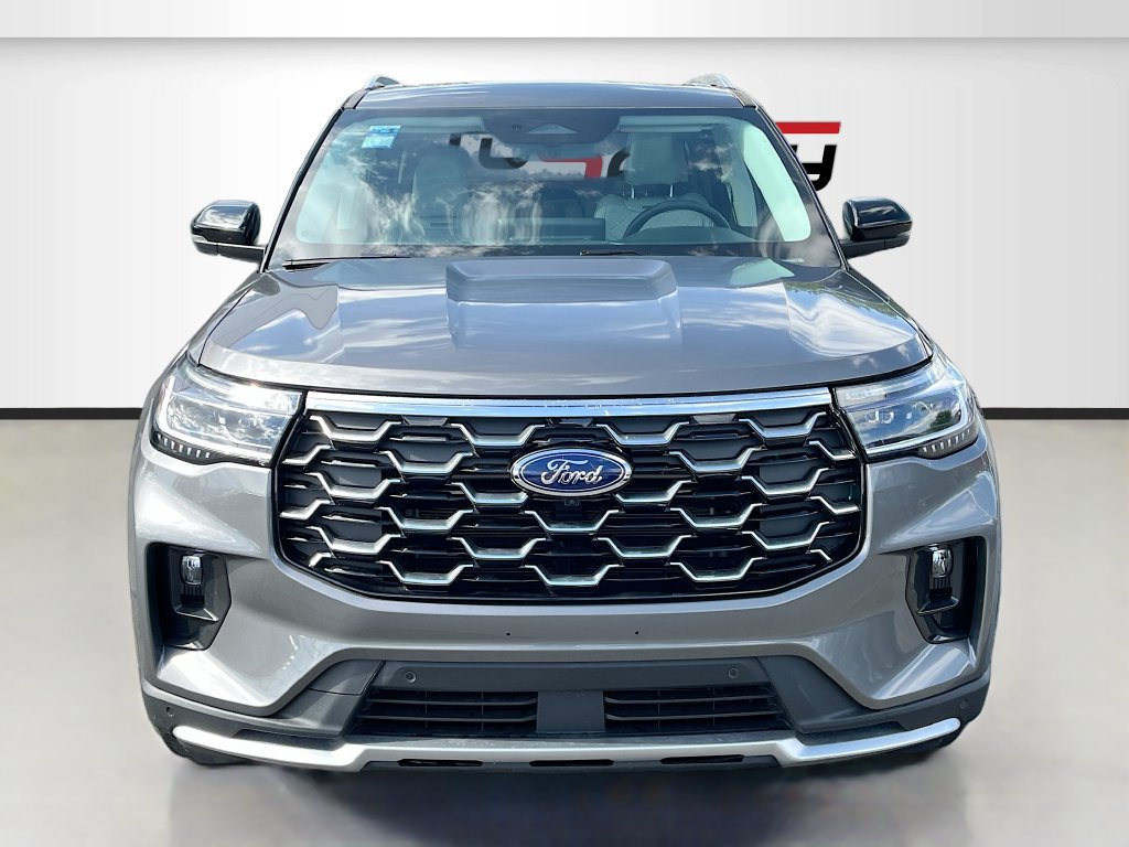 Used 2025 Ford Explorer Platinum w/ Ultimate Package AWD/4WD image 2