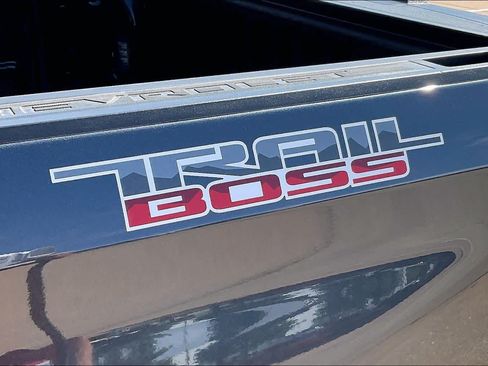 Used 2021 Chevrolet Silverado 1500 Custom Trail Boss w/ Safety Confidence Package AWD/4WD image 29