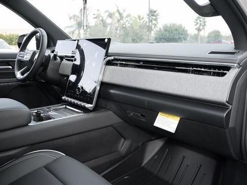 New 2026 GMC Sierra EV Elevation image 38