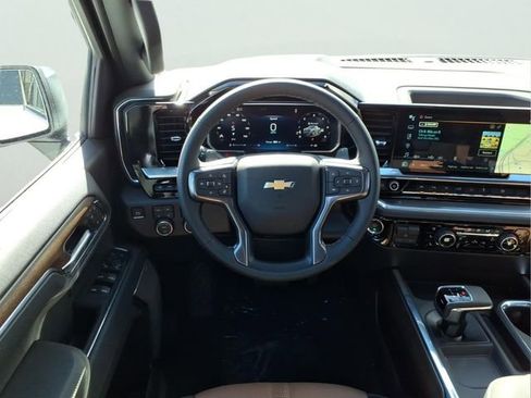 New 2026 Chevrolet Silverado 1500 High Country AWD/4WD image 14