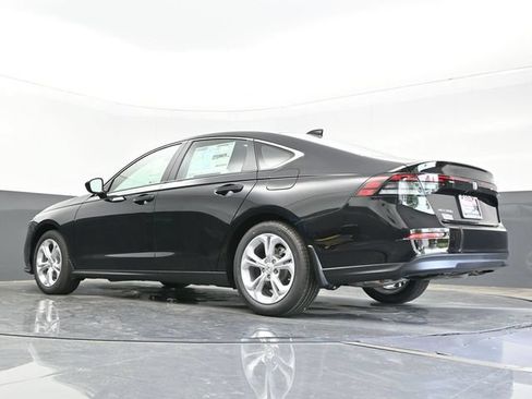 Certified 2025 Honda Accord LX image 22