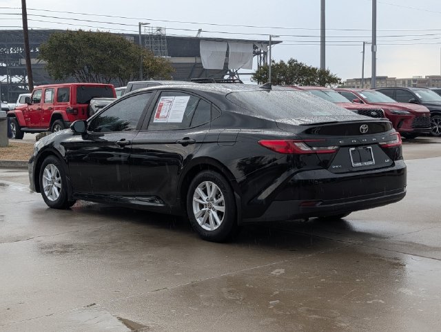 Used 2025 Toyota Camry LE w/ Convenience Package FWD image 9