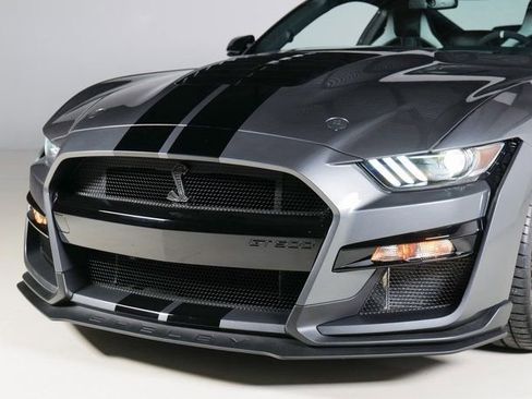 Used 2022 Ford Mustang Shelby GT500 w/ Technology Package image 28