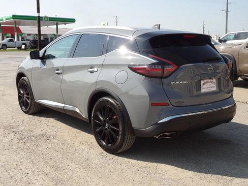Used 2023 Nissan Murano SL image 8