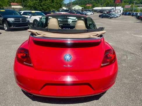 Used 2013 Volkswagen Beetle 2.0T FWD image 6