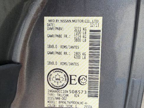 Used 2014 Nissan Titan SV image 12