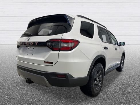 New 2026 Honda Pilot TrailSport image 5