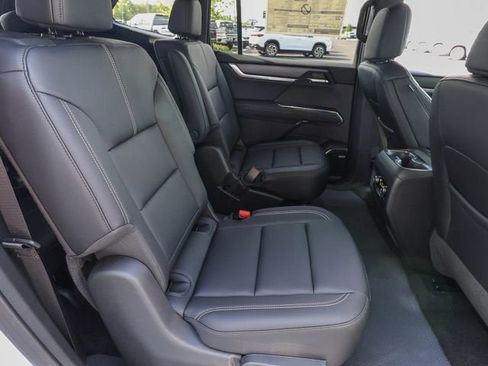 Used 2026 GMC Acadia Elevation w/ Black Edition FWD image 26