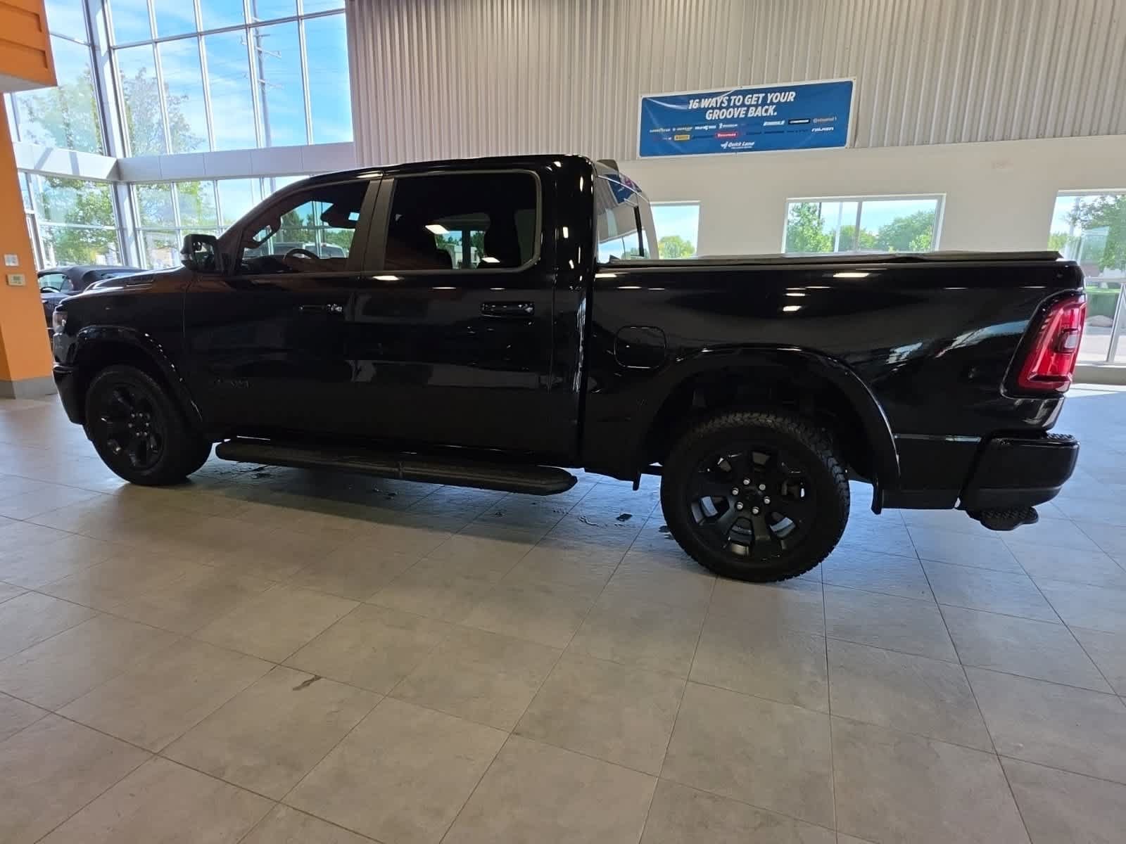 Used 2025 RAM 1500 Big Horn AWD/4WD image 12