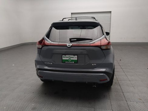Used 2021 Nissan Kicks SR w/ SR Premium Package FWD image 7