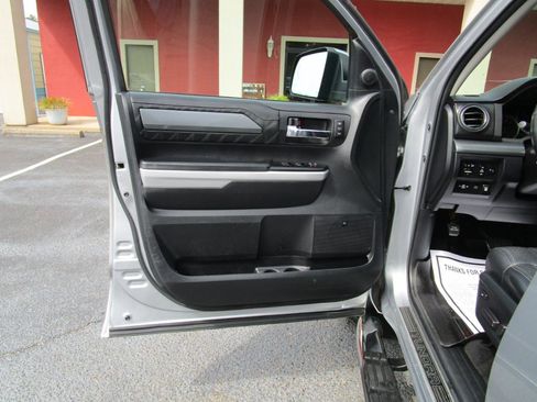 Used 2021 Toyota Tundra Platinum image 20