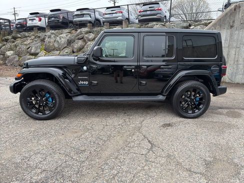 Used 2023 Jeep Wrangler Unlimited Sahara w/ Cold Weather Group image 2