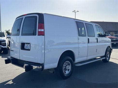 Used 2024 Chevrolet Express 2500 Work Van w/ Driver Convenience Package image 4