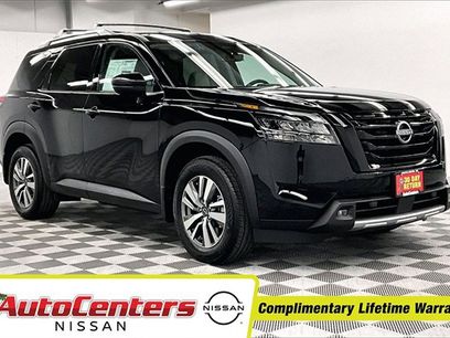 New 2025 Nissan Pathfinder SL w/ Lighting Package (N92)