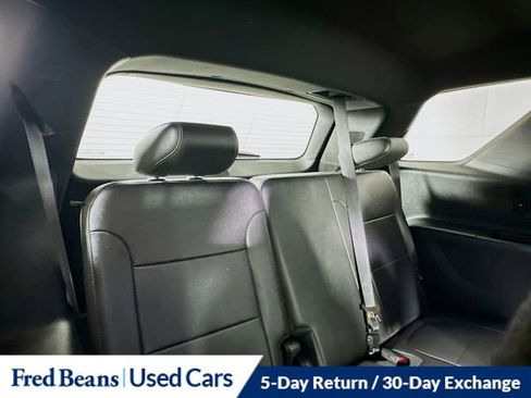Used 2023 Chevrolet Traverse LT w/ LT Premium Package AWD/4WD image 35