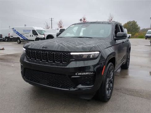New 2025 Jeep Grand Cherokee Summit image 11