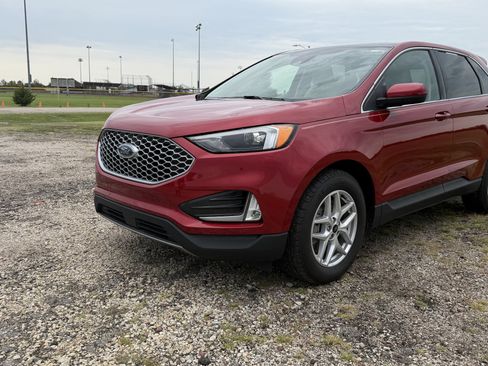 Used 2024 Ford Edge SEL w/ Convenience Package AWD/4WD image 13