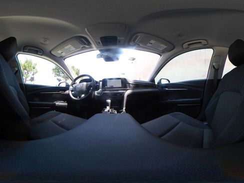 Used 2025 Toyota Camry LE FWD image 41