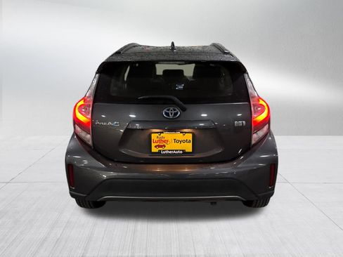 Used 2018 Toyota Prius C Two FWD image 5