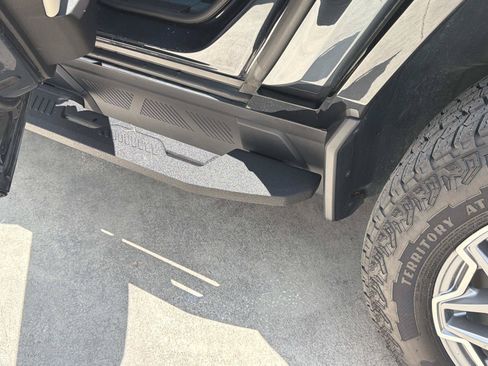 Used 2026 GMC Hummer EV SUV AWD/4WD image 11