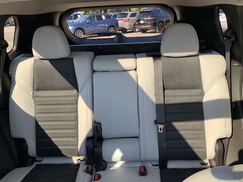 New 2025 Mitsubishi Outlander SE image 15