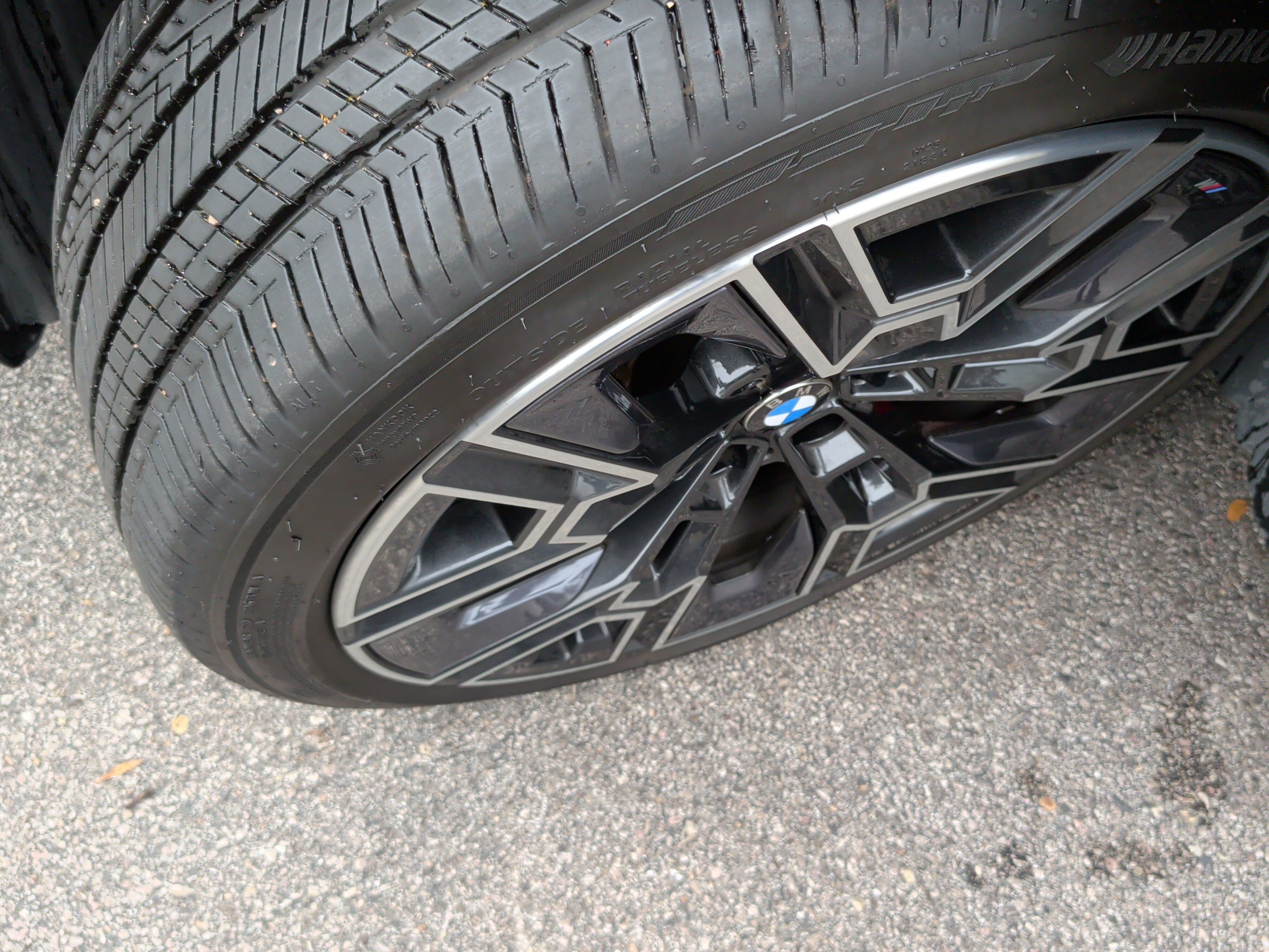 Certified 2026 BMW i5 eDrive40 w/ M Sport Package RWD image 14