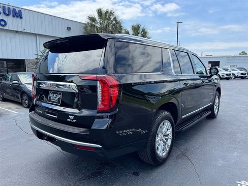 Used 2021 GMC Yukon XL SLT AWD/4WD image 8