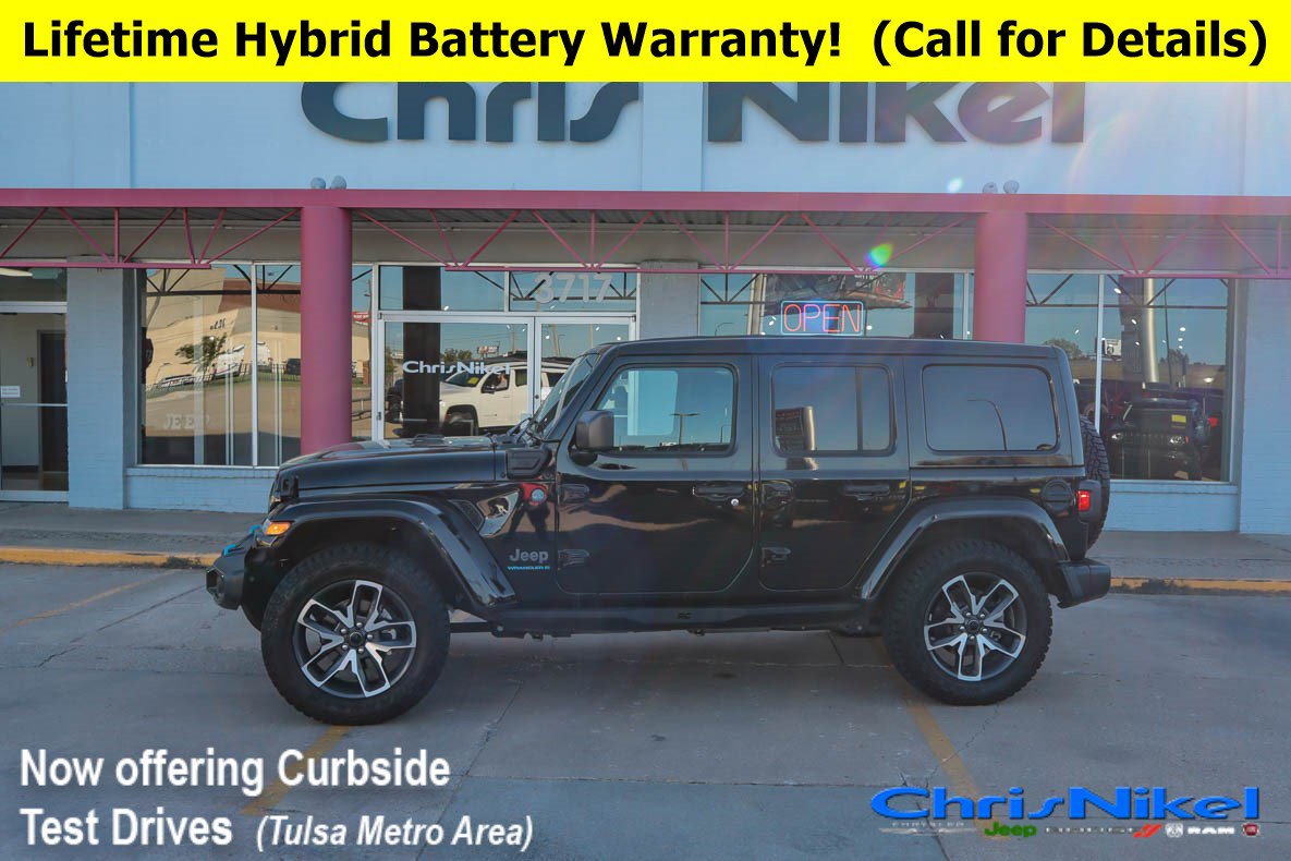 Used 2024 Jeep Wrangler Unlimited w/ LED Headlamp & Fog Lamp Group AWD/4WD image 1