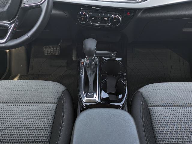 Certified 2025 Chevrolet Trax LT w/ Driver Confidence Package FWD image 19