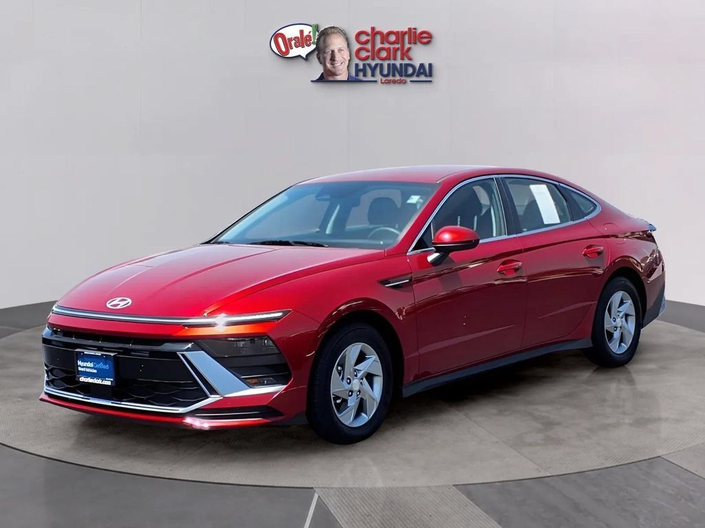 Used 2026 Hyundai Sonata SE FWD image 1
