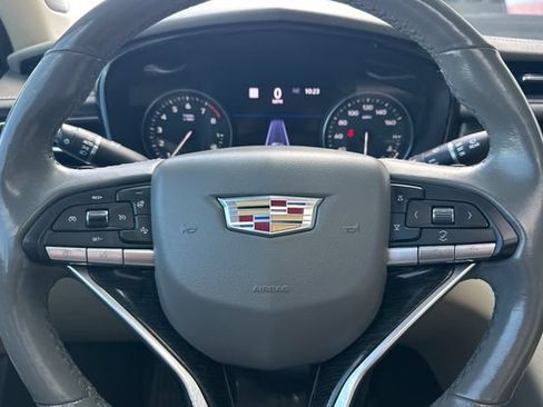 Used 2020 Cadillac XT6 Premium Luxury FWD image 28
