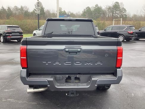 Used 2025 Toyota Tacoma SR5 image 3