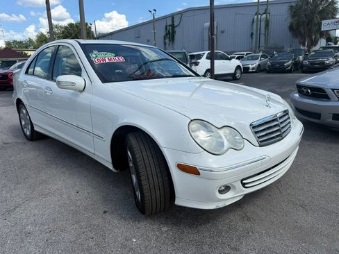 Used 2006 Mercedes-Benz C 280 Sedan image 3