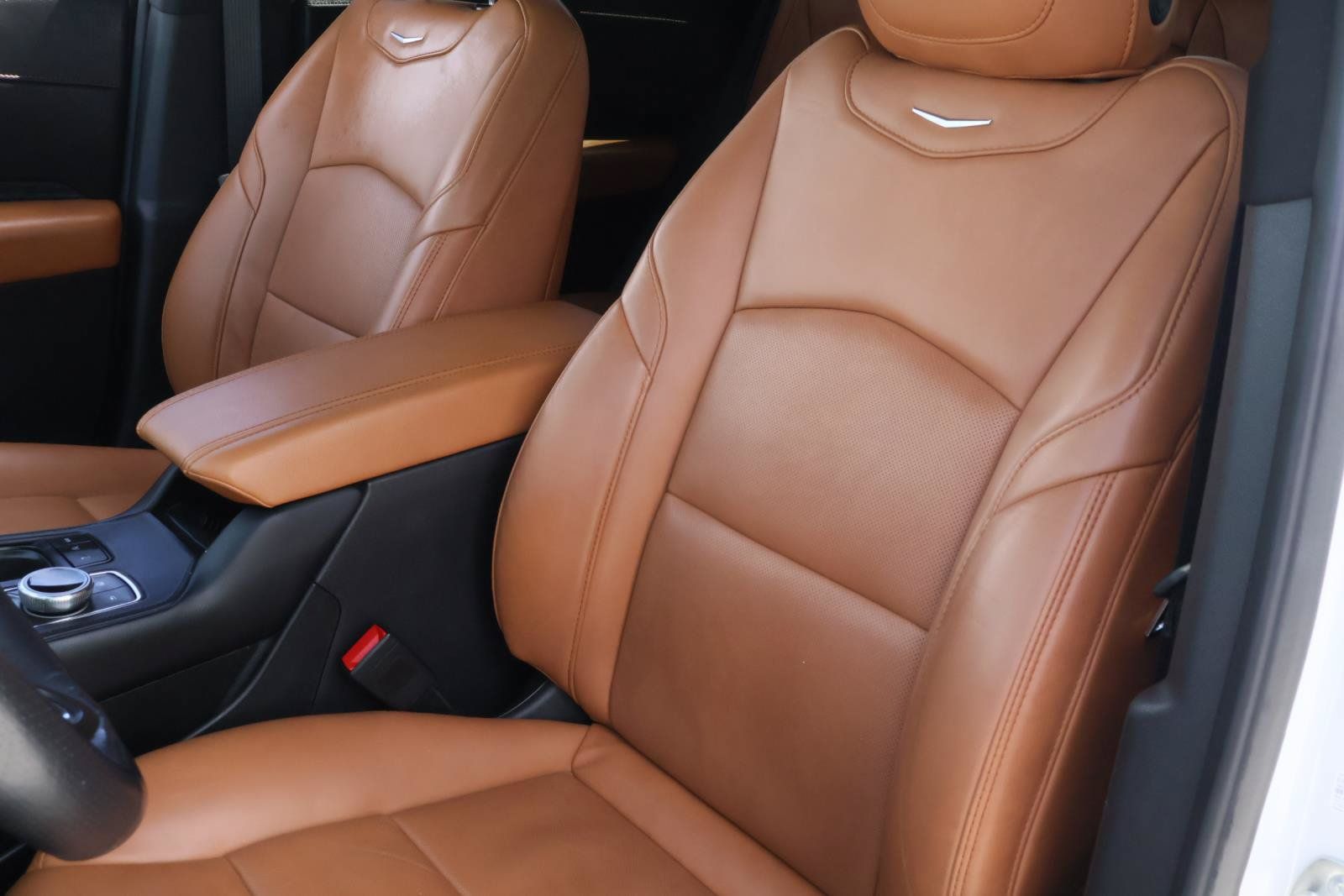 Certified 2024 Cadillac XT4 Sport FWD image 19