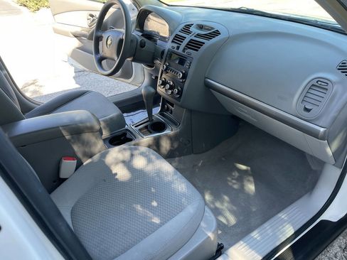 Used 2007 Chevrolet Malibu LS image 18