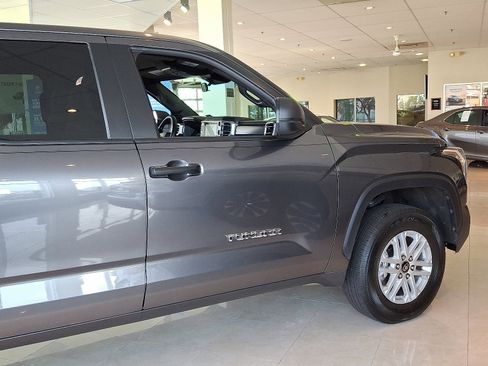 Used 2025 Toyota Tundra SR5 AWD/4WD image 9