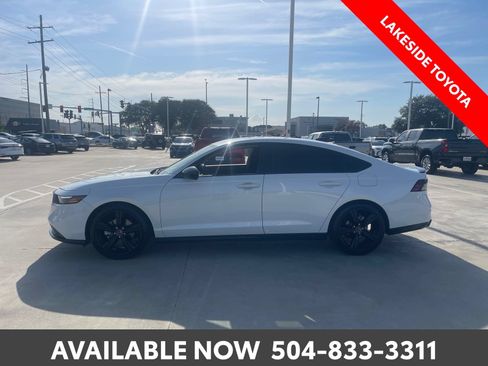 Used 2024 Honda Accord Sport image 2