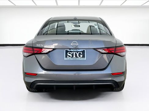 Used 2025 Nissan Sentra SV FWD image 5